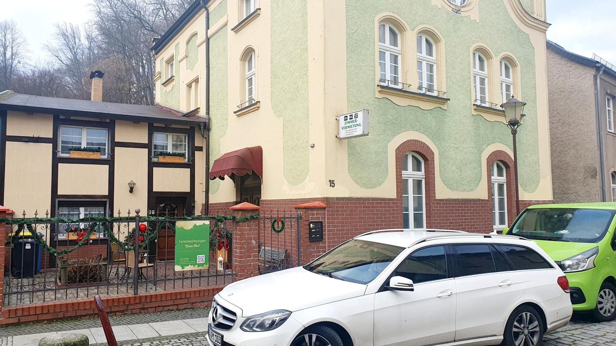 Apartment Gruener Fuerst Mit Sitzecke Im Innenhof & Naehe Park & Erdgeschoss Бад Мускау Екстериор снимка